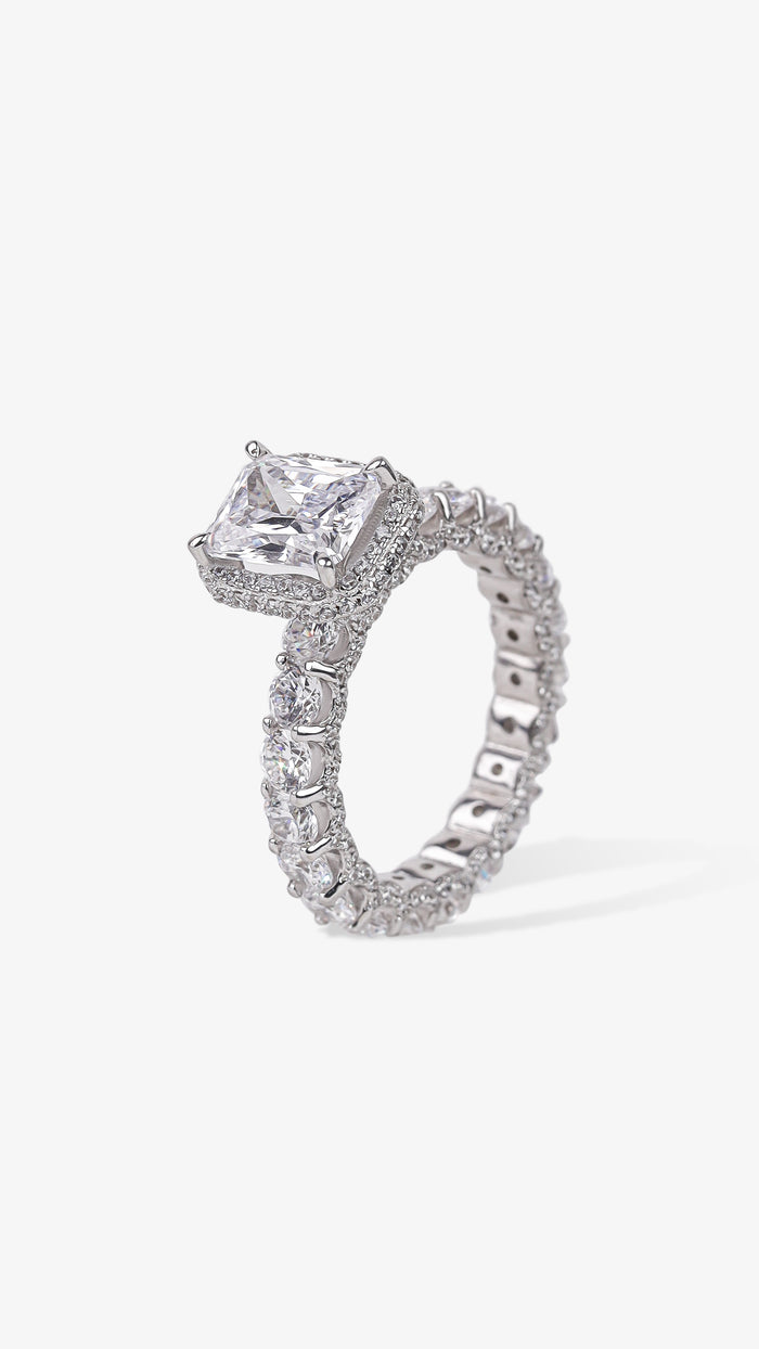 Silver cocktail ring for women with bold stone and premium finish.