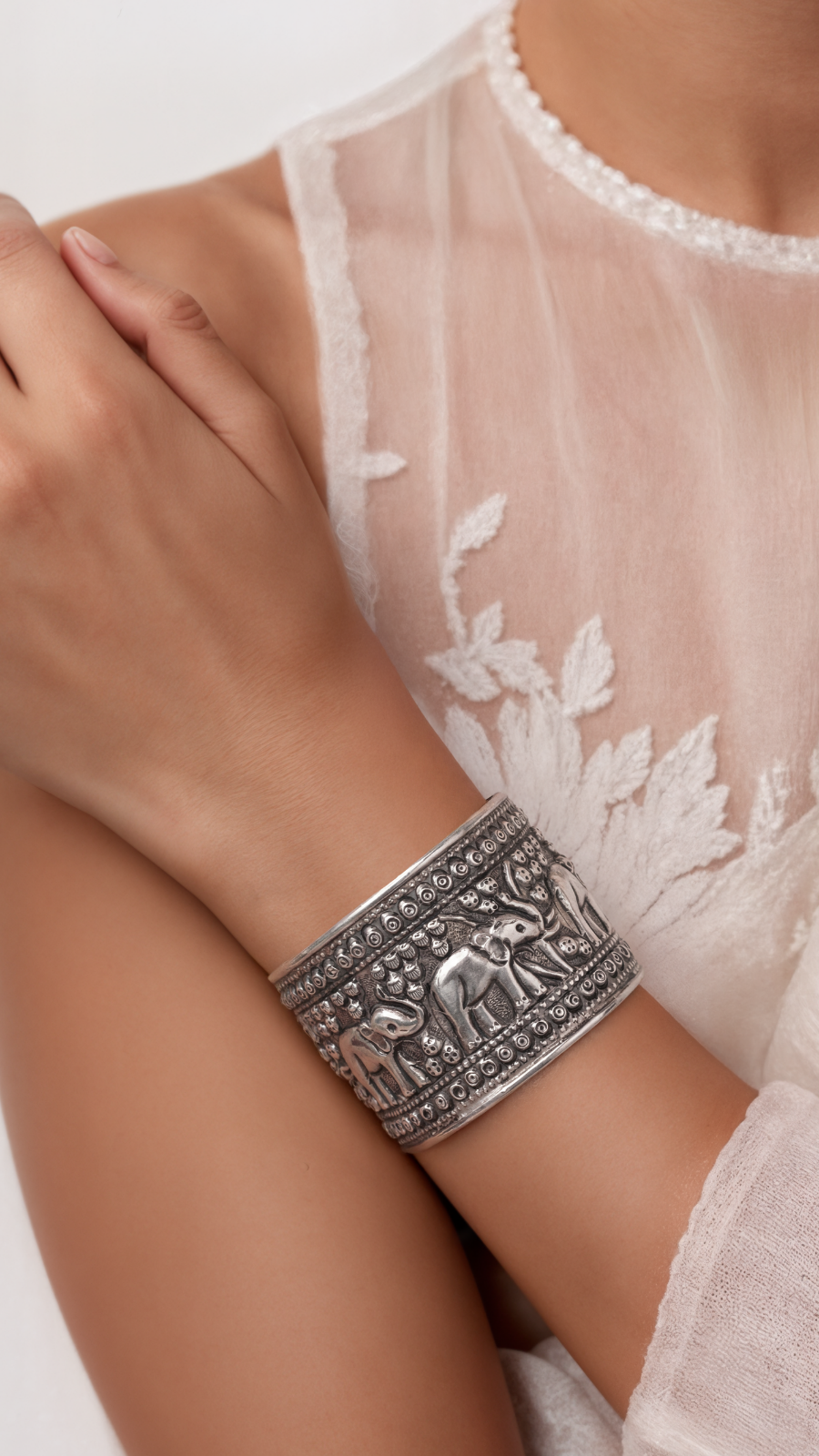 Oxidized Elephant Motif Silver Bangle