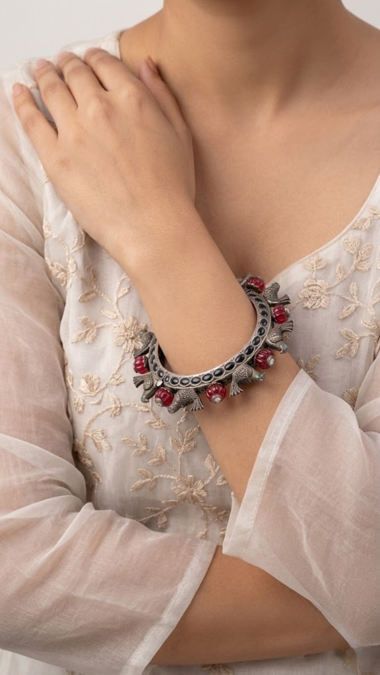 AJB Silver Arte: Handcrafted Bird Motif 925 Silver Bangle