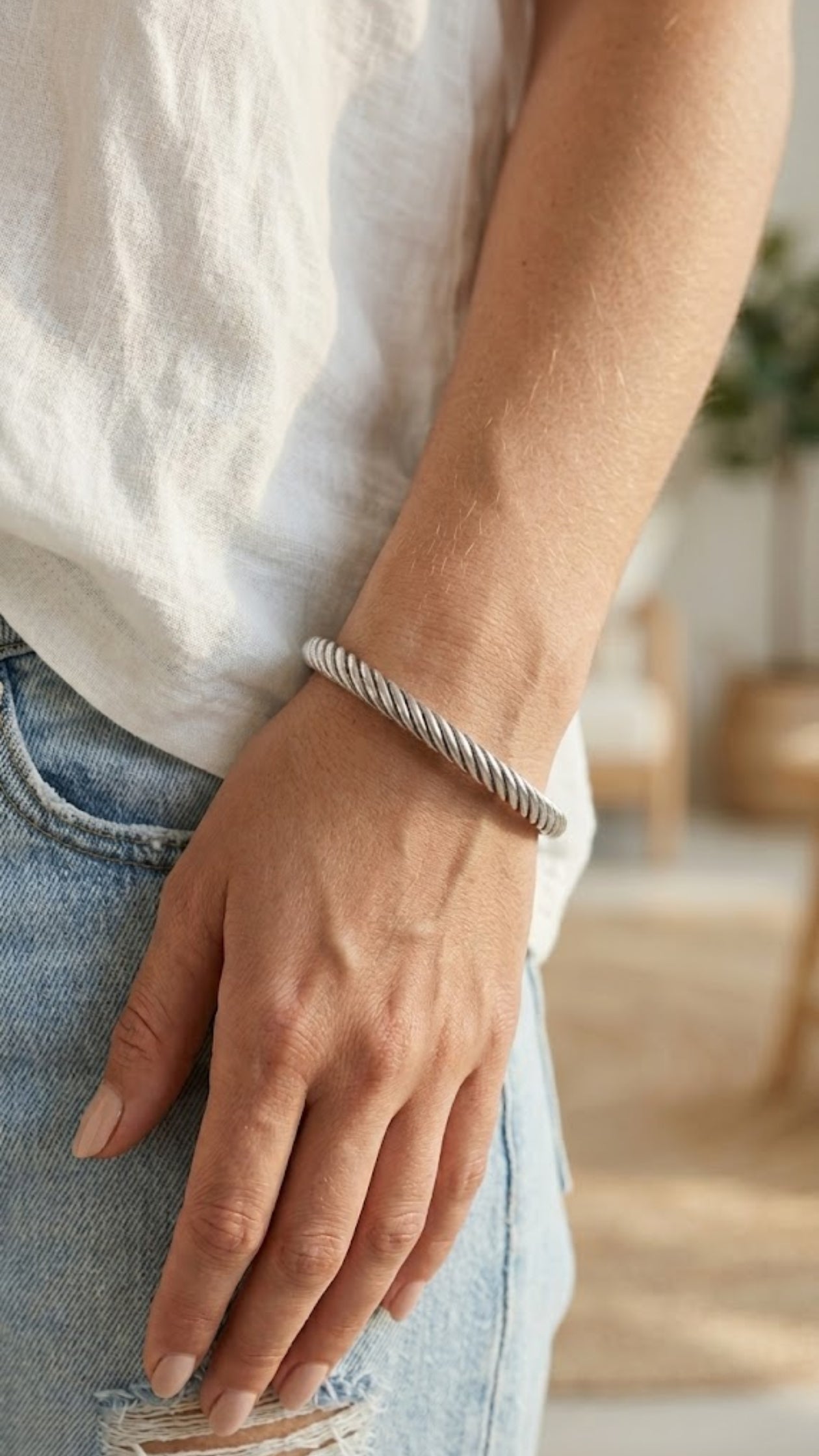 AJB Silver Arte: Twisted Rope 925 Solid Silver Bangle