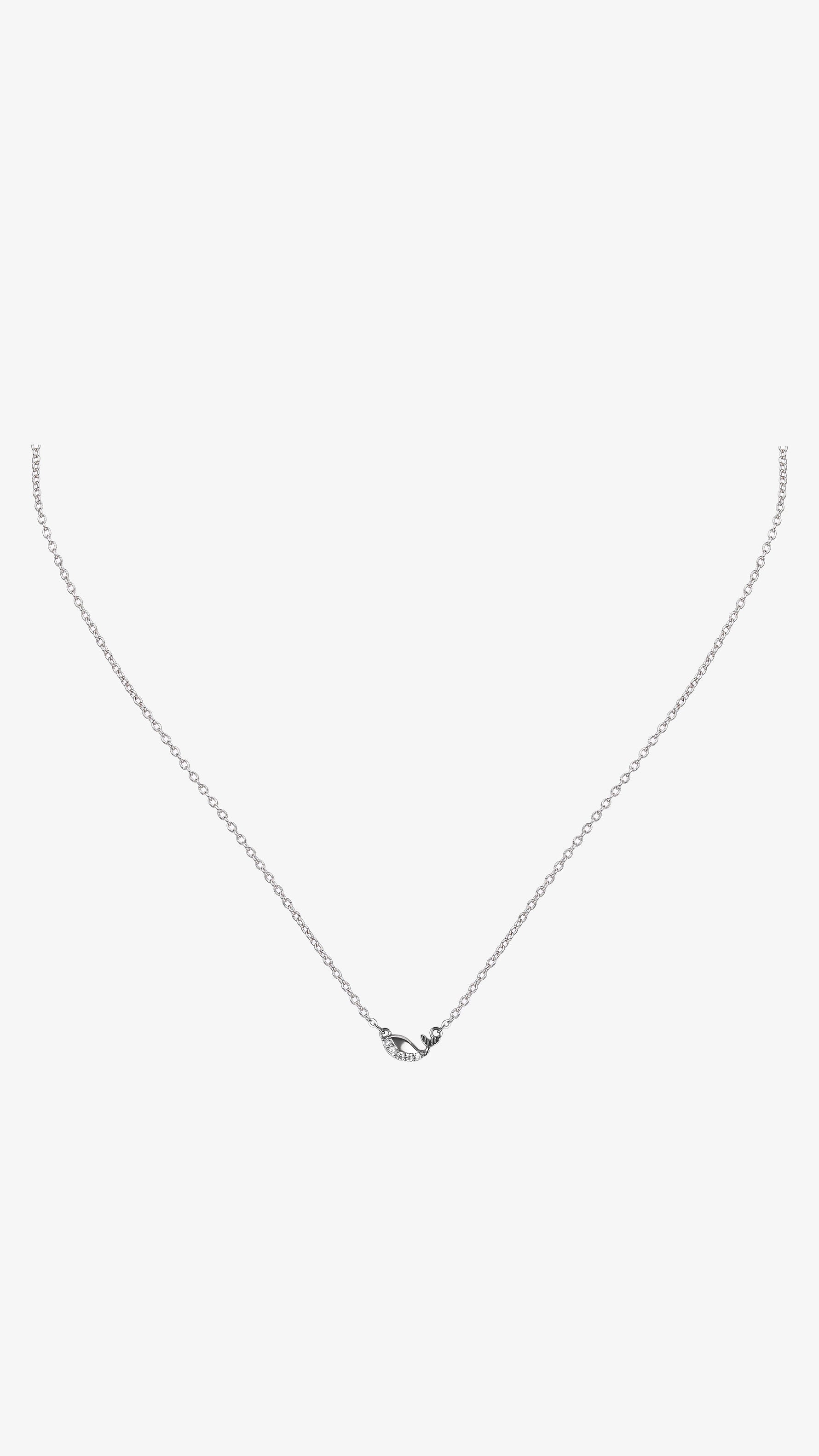 Lightweight silver pendant with chain crafted in 925 silver.