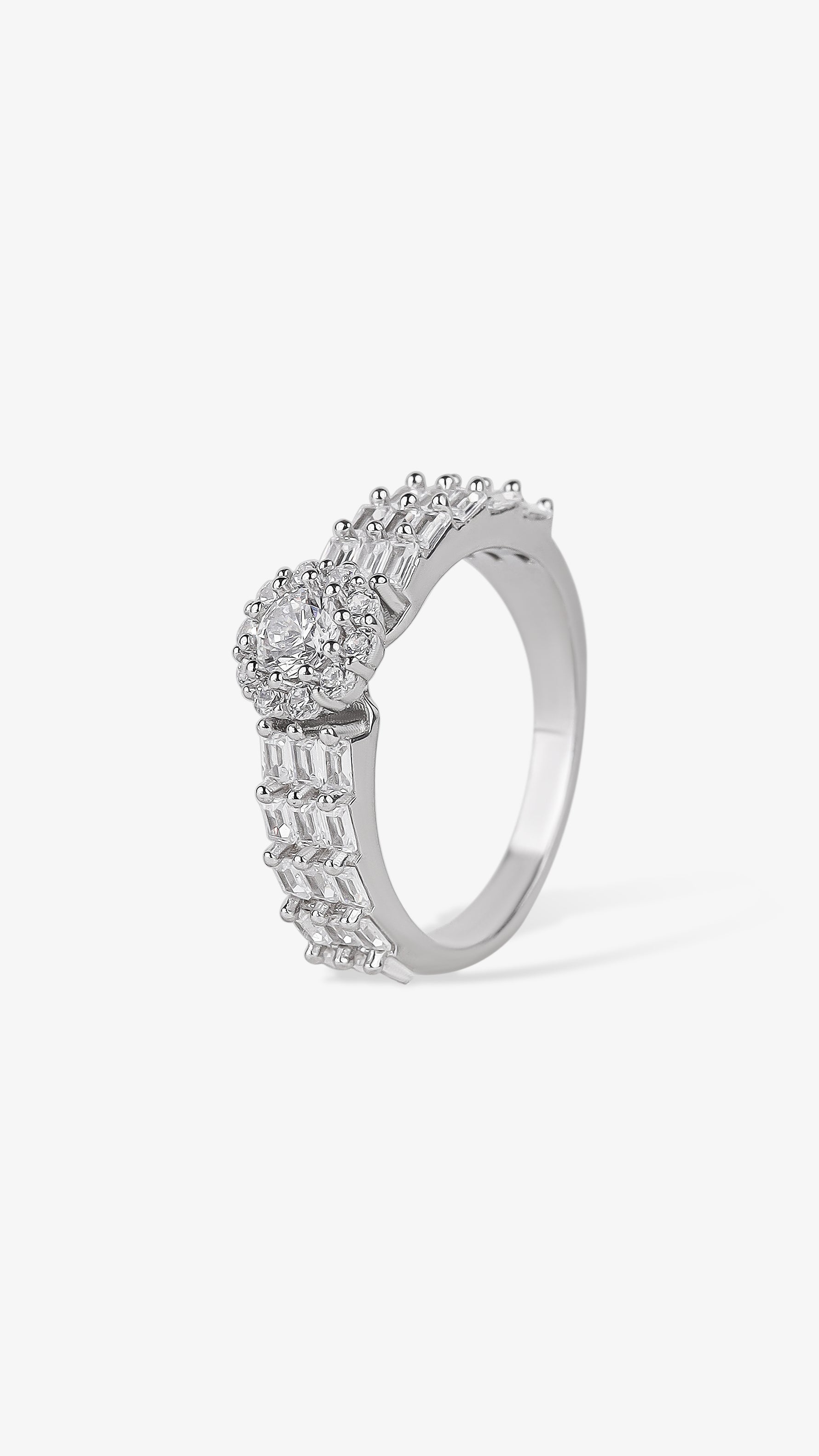 925 silver cocktail ring with an emerald-cut green gemstone and sparkling zircon accents.
