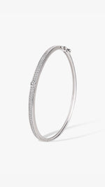 Designer 925 silver pendant chain with simple luxury detailing.