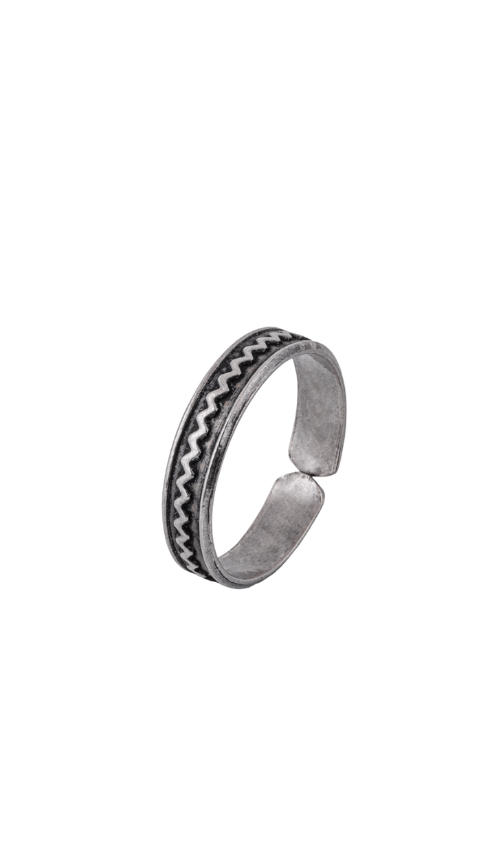 Zig-Zag Textured Band Toe Ring